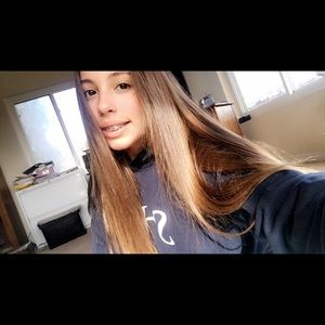 Meet your Posher, Liz